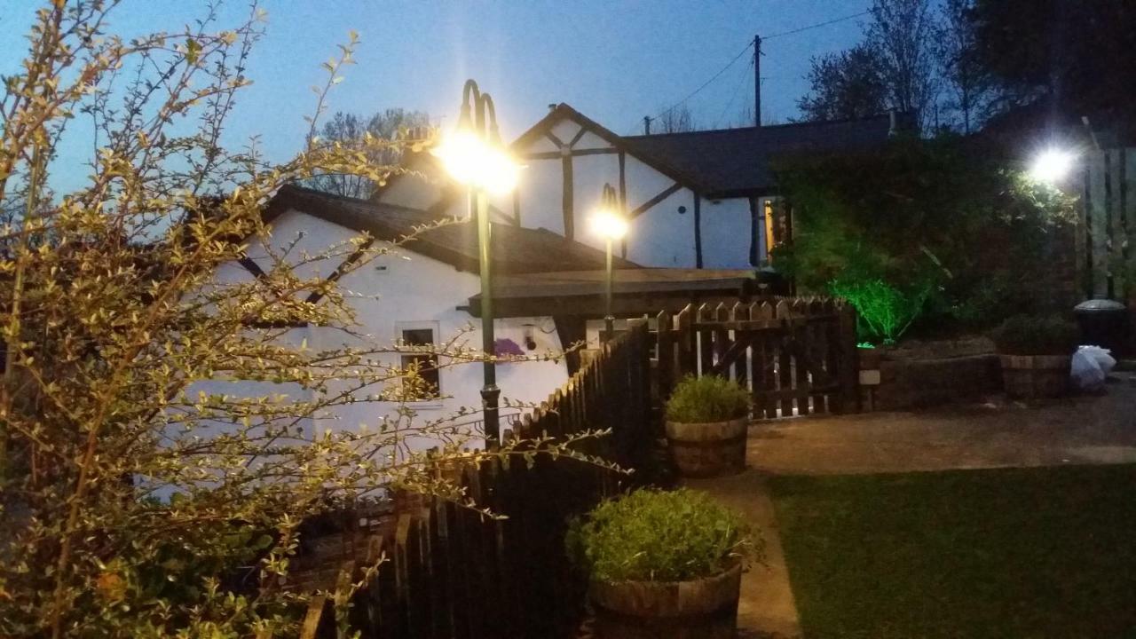 Welsh Row House Διαμέρισμα Llandegla Εξωτερικό φωτογραφία
